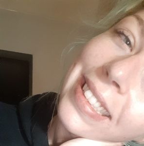 Meet your Posher, Karine